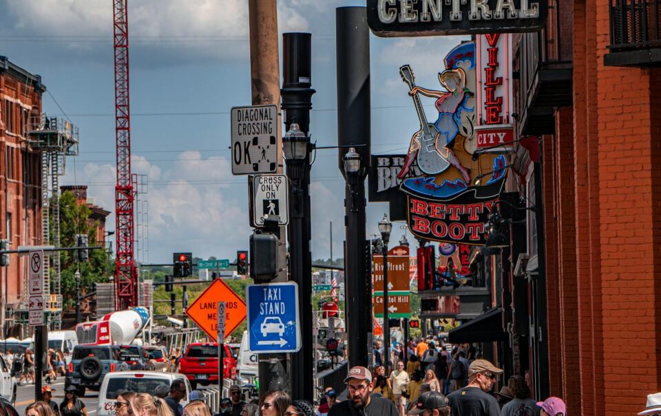 Exploring Downtown Nashville and Honky Tonk Highway
